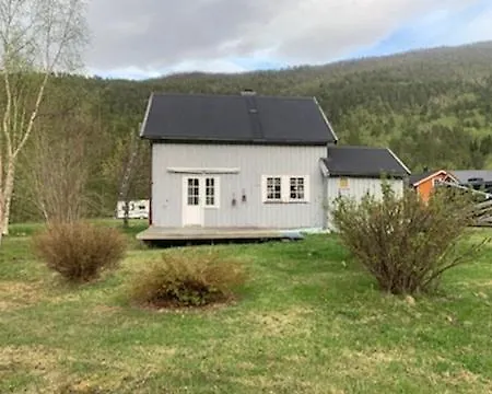 House Just North Of Arctic Circle Дом отдыха Saltdal